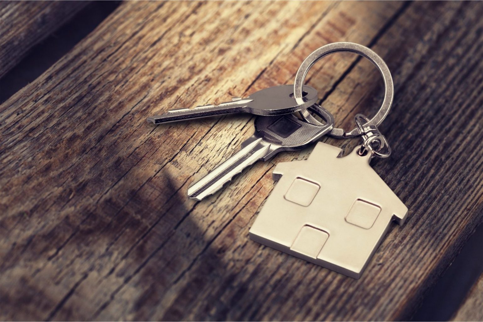 Buying a Property? Do These 9 Items Before the Real Estate Closing